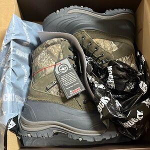 Rocky Waterproof 2000G Insulated Outdoor Boot big kids